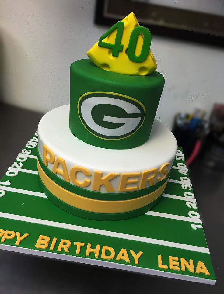 Wedding Cakes Green Bay
 17 Best ideas about Packers Cake on Pinterest