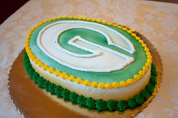 Wedding Cakes Green Bay Wi
 25 best ideas about Packers Cake on Pinterest