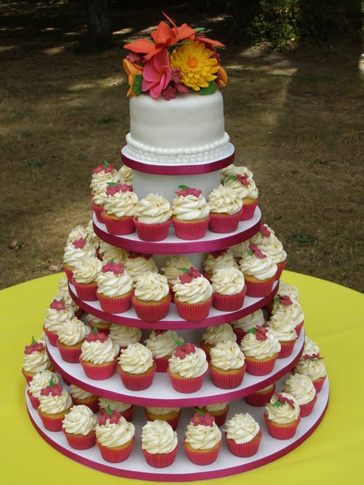 Wedding Cakes Hawaii
 Hawaiian Themed Wedding Cake Cupcakes cake by Jon O