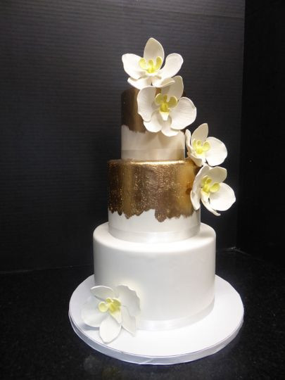 Wedding Cakes Honolulu
 CakeWorks Wedding Cake Honolulu HI WeddingWire