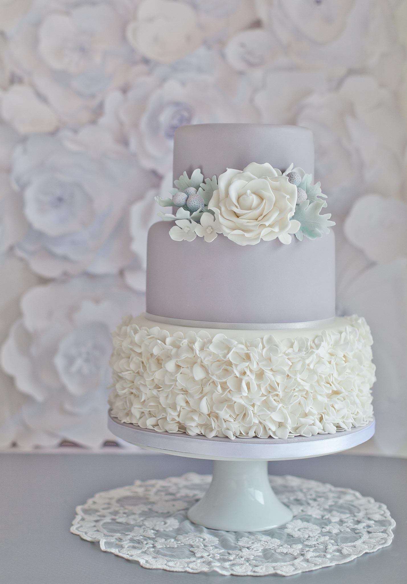 Wedding Cakes Ideas
 Delicate Wedding Cakes MODwedding