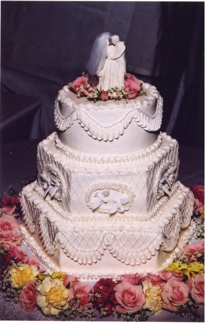 Wedding Cakes In Orlando
 Wedding Cakes Specialty Cakes and Groom s Cakes For