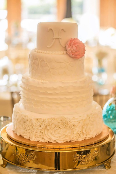 Wedding Cakes In Orlando
 Cut The Cake Orlando FL Wedding Cake