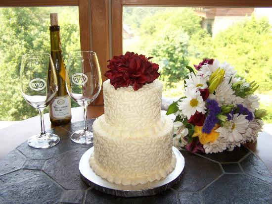 Wedding Cakes In Pigeon Forge Tn
 Wedding cake from Cakes by Bakin Bishop Picture of