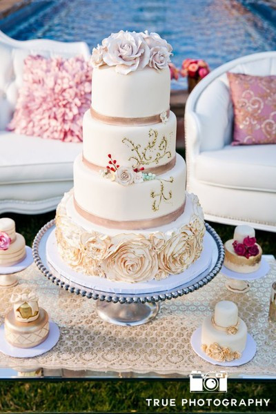 Wedding Cakes In San Diego
 Cute Cakes Escondido and San Diego CA Wedding Cake