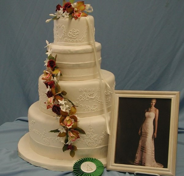 Wedding Cakes In St Louis
 Create A Cake Pohlman s Wedding Cake Missouri St