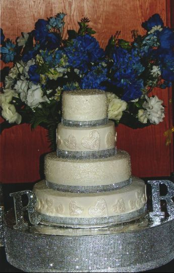 Wedding Cakes Iowa City
 Cakes by George Wedding Cake Iowa Cedar Rapids