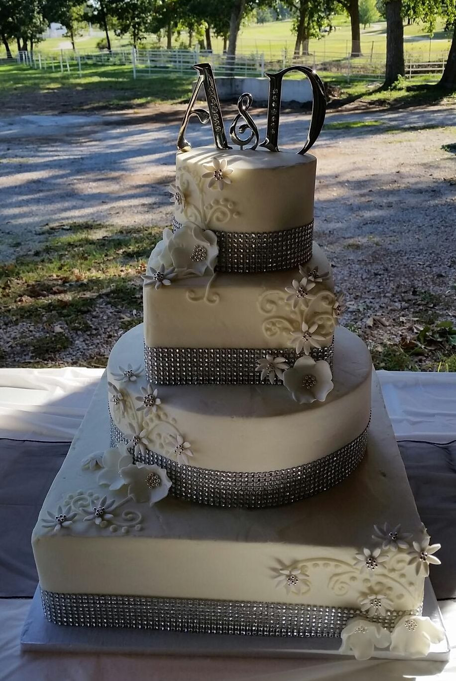 Wedding Cakes Joplin Mo
 Wedding Cake Smallcakes of Joplin MO