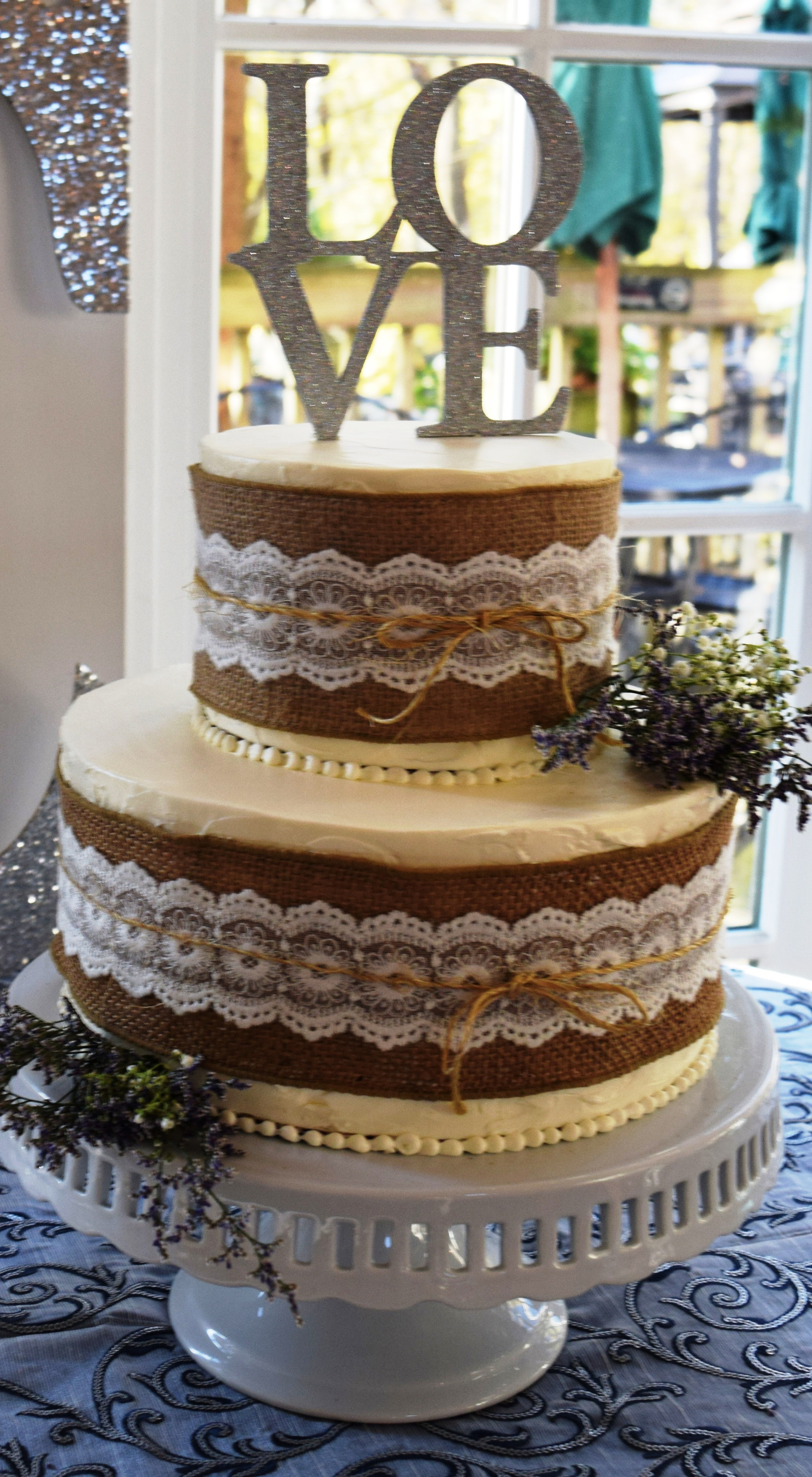 Wedding Cakes Lancaster Pa
 2 tier wedding cake Riverdale Manor