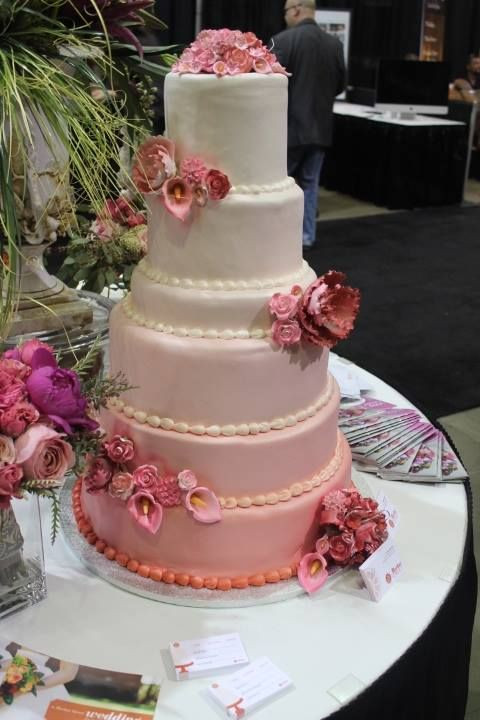 Wedding Cakes Lubbock Tx
 18 Best Market Street Wedding Cakes Pinterest