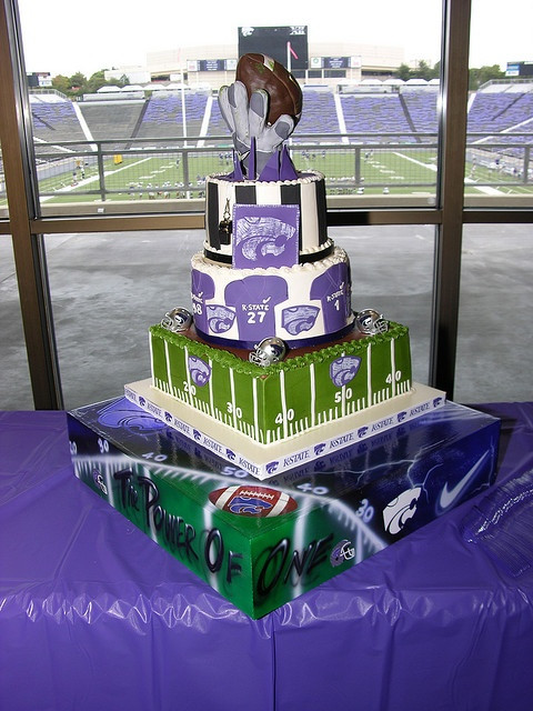 Wedding Cakes Manhattan Ks
 13 best images about K State Cakes on Pinterest
