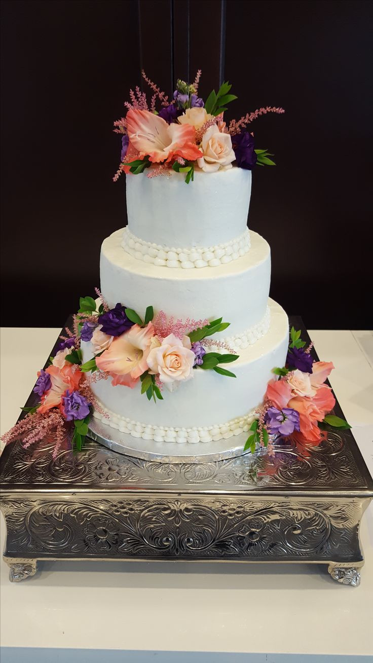 Wedding Cakes Manhattan Ks
 34 best PORTFOLIO Cake flowers images on Pinterest