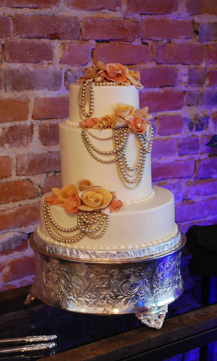 Wedding Cakes Medford Oregon
 176 best Wedding and Anniversary Cakes images on Pinterest