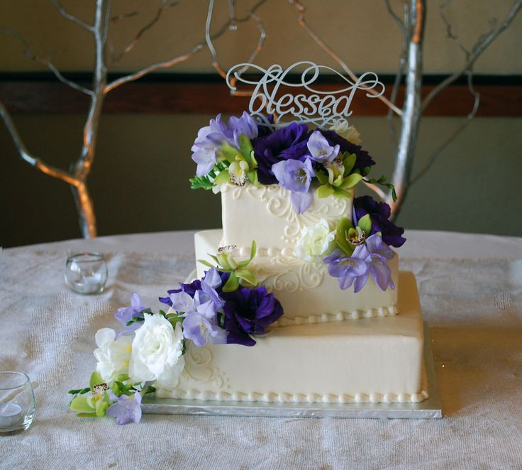 Wedding Cakes Medford Oregon
 177 best Wedding and Anniversary Cakes images on Pinterest