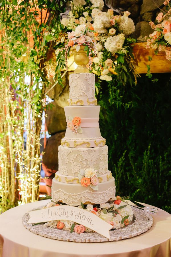 Wedding Cakes Memphis
 Colorfully Chic Memphis Wedding at the Zoo