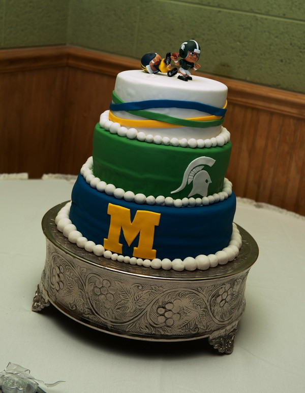 Wedding Cakes Michigan
 32 best Weddings images on Pinterest