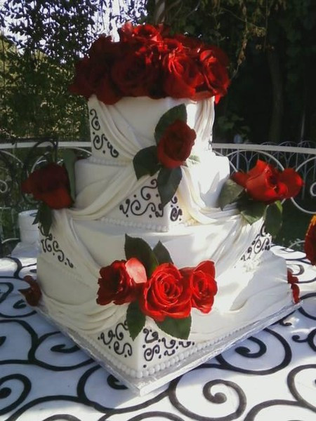 Wedding Cakes Modesto Ca
 Sweet Kisses Cake pany Modesto CA Wedding Cake