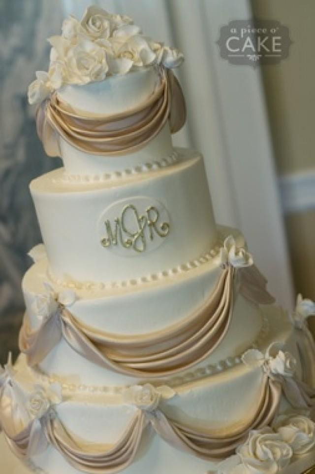 Wedding Cakes Monogram
 Hochzeitstorten Hochzeitstorte Mit Monogramm
