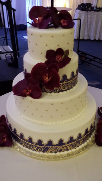 Wedding Cakes Mpls
 Queen of Cakes Minneapolis MN Wedding Cake