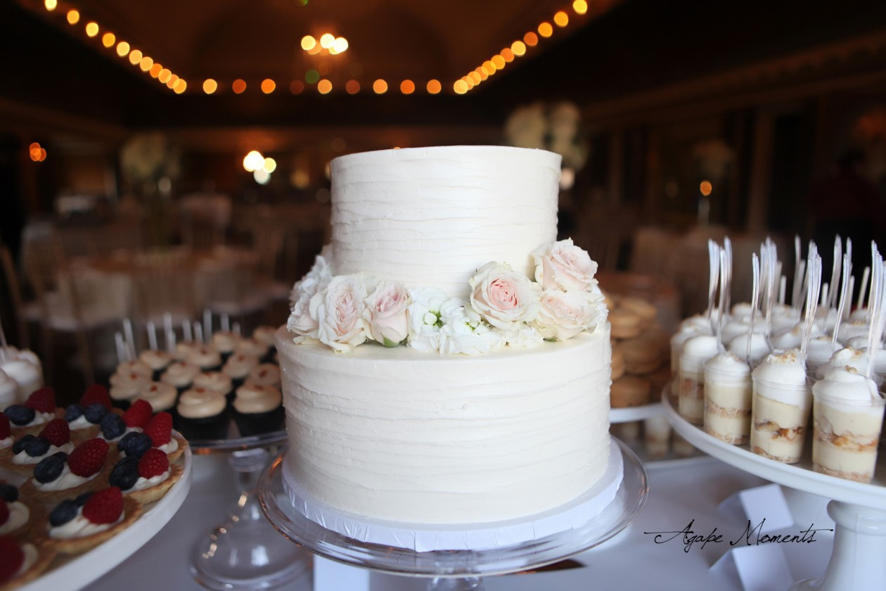 Wedding Cakes Mpls
 cocoa & fig Minneapolis Wedding Miniature Dessert Table