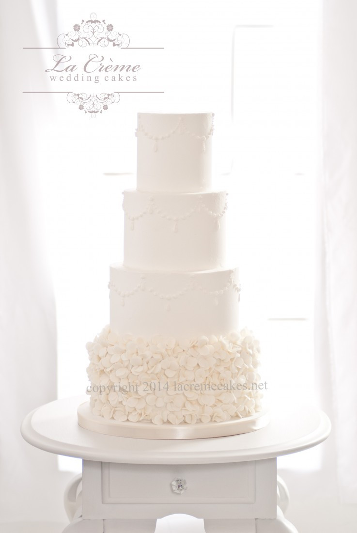 Wedding Cakes Murfreesboro Tn
 Hire La Crème Wedding Cakes Cake Decorator in