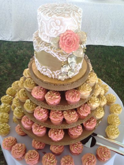 Wedding Cakes Nashville
 The Cupcake Collection Wedding Cake Nashville TN