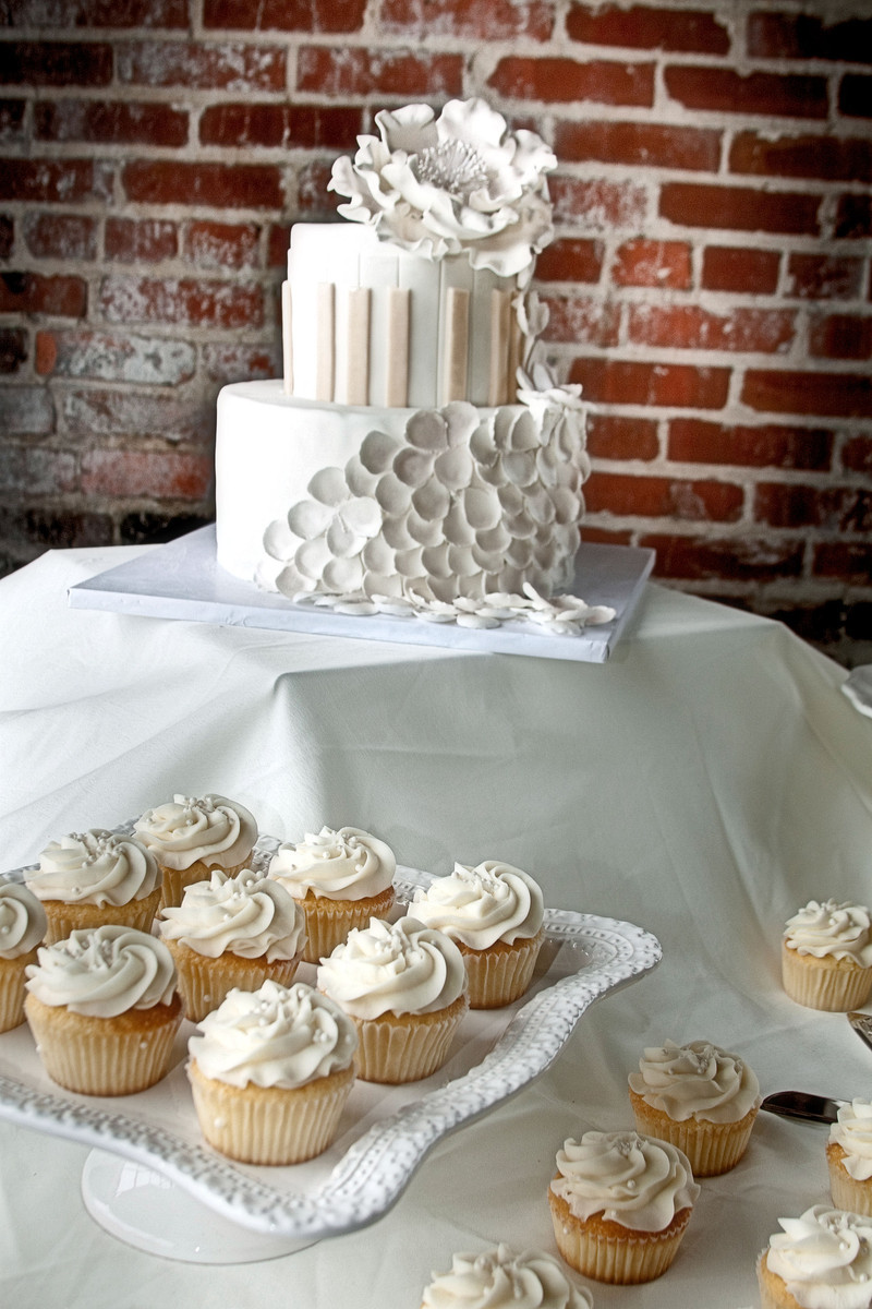 Wedding Cakes Nashville Tn
 The Cupcake Collection Wedding Cake Tennessee