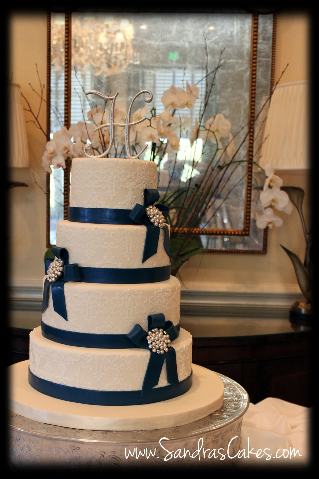 Wedding Cakes Navy Blue
 Navy blue wedding cakes idea in 2017