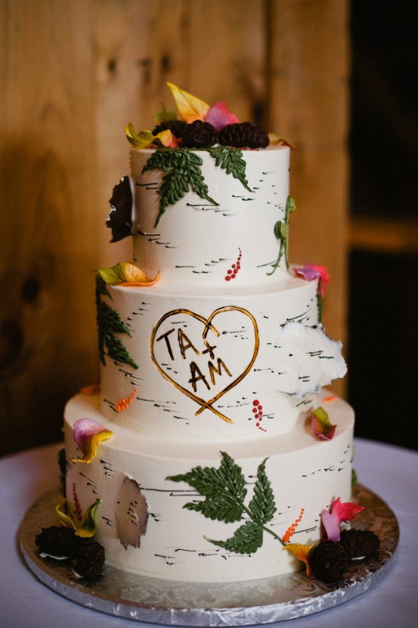 Wedding Cakes Nh
 New Hampshire Rustic Wedding At Ragged Mountain Resort