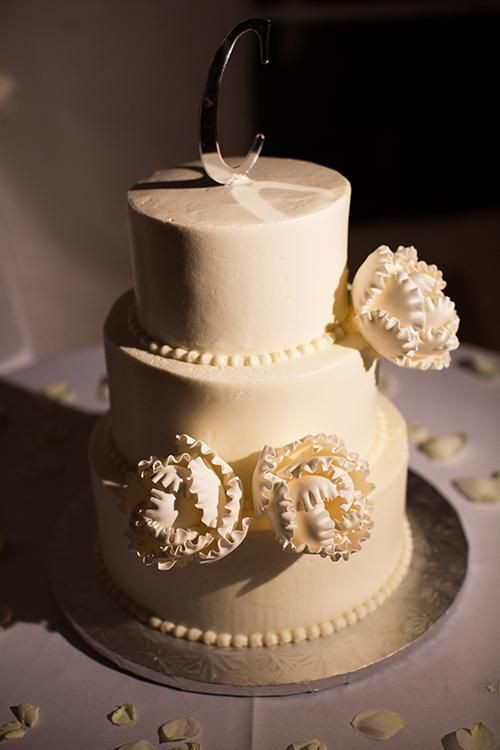 Wedding Cakes Nh
 An All White Wedding on the New Hampshire Coast