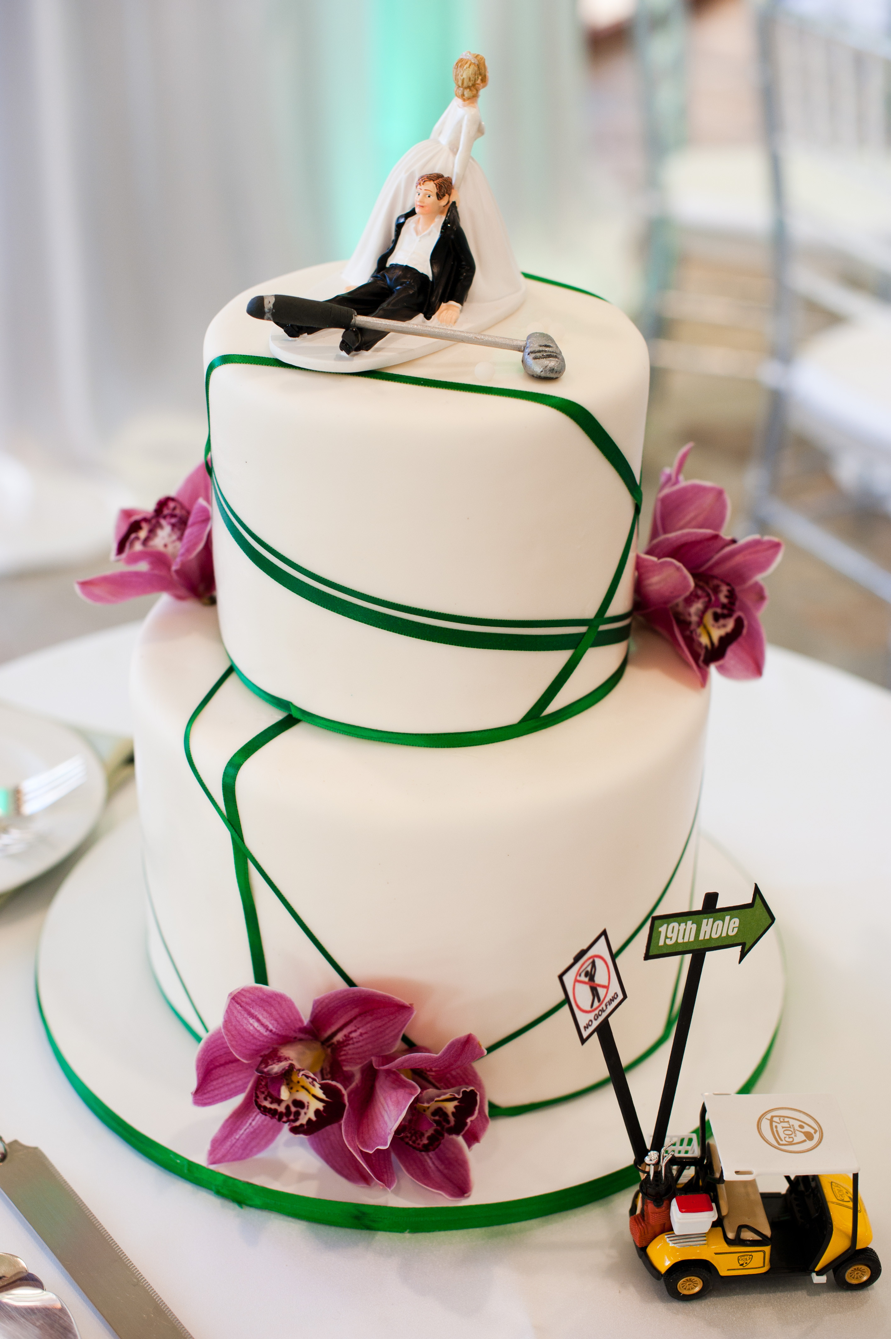 Wedding Cakes Oahu
 The Colorful Hawaiian Wedding Cake — CRIOLLA Brithday