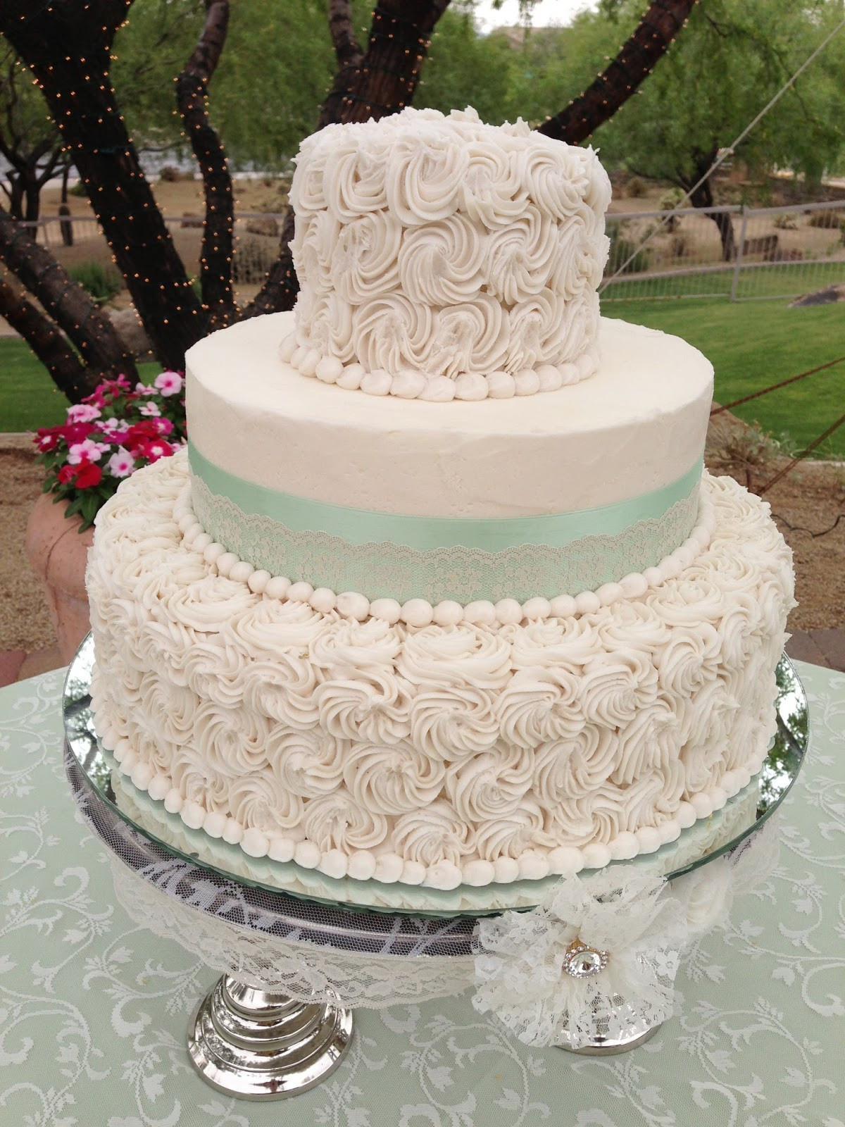 Wedding Cakes Olympia Wa
 CaKeS sWeEtS & tReAts August 2013