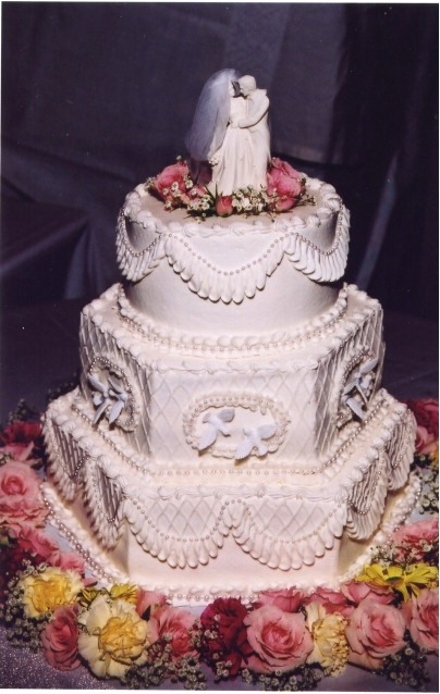 Wedding Cakes Orlando
 Wedding Cakes Specialty Cakes and Groom s Cakes For