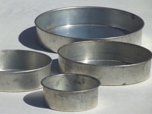 Wedding Cakes Pans
 vintage wedding cake pans in original box round tier