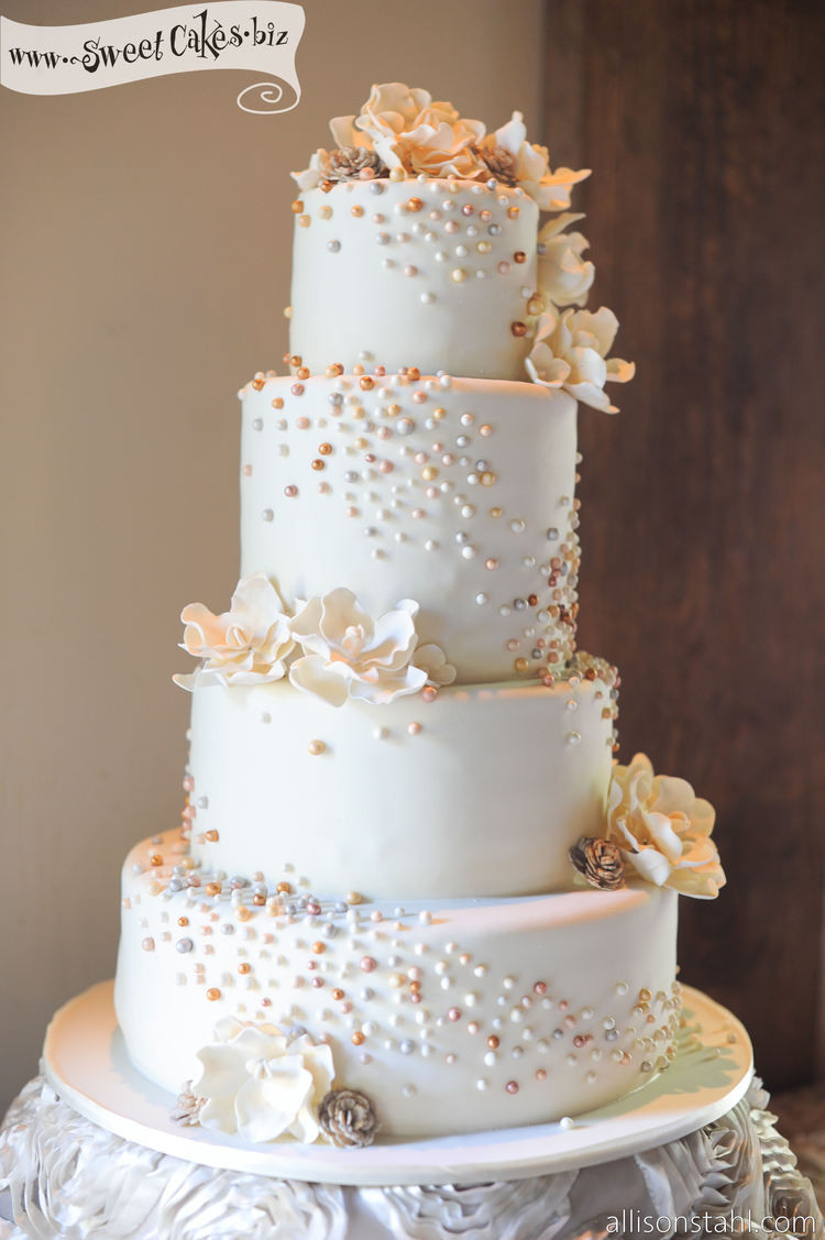 Wedding Cakes Pearls the Best top 10 Wedding Cakes with Pearls Elegant Inspiration