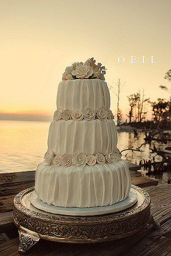 Wedding Cakes Pensacola
 vintage wedding cake by Betty Weber of Pensacola