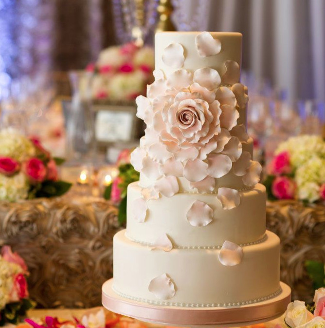 Wedding Cakes Photography
 30 Most Luxurious Wedding Cakes You Will Love MODwedding