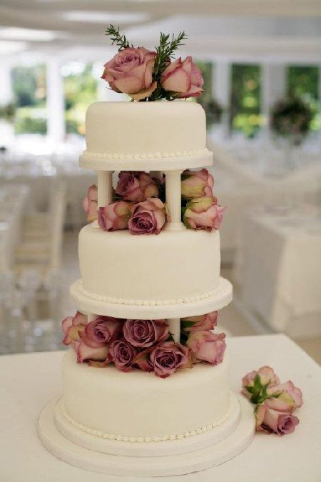 Wedding Cakes Pillars
 Make your wedding perfect with a luxurious limo