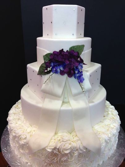 Wedding Cakes Plano Tx
 Meringue Bakery Plano Wedding Cake Plano TX WeddingWire