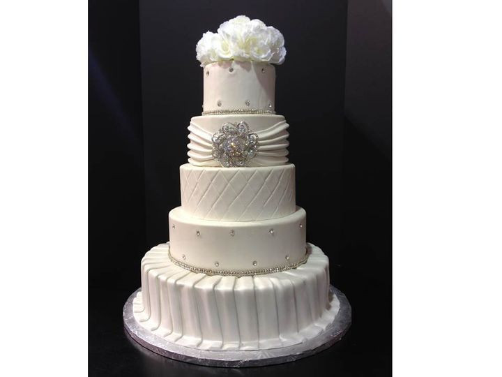 Wedding Cakes Plano Tx
 Meringue Bakery Plano Wedding Cake Plano TX WeddingWire