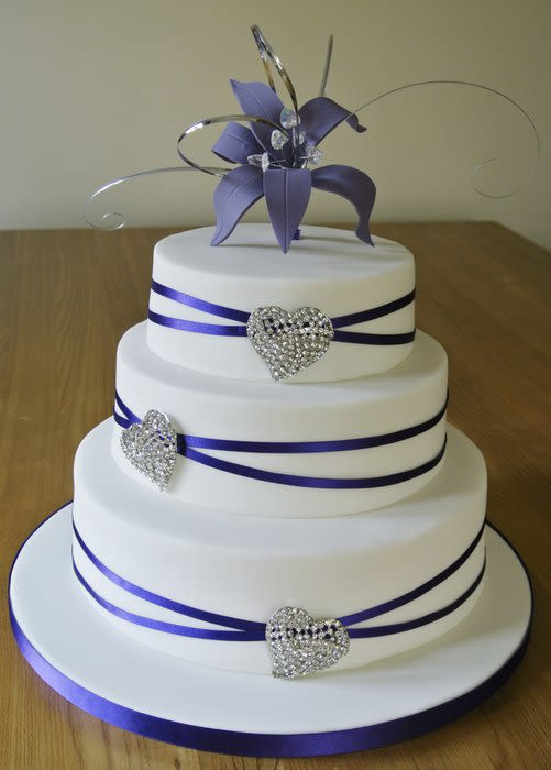 Wedding Cakes Purple And White
 Purple & white Wedding cake Cake by baguio CakesDecor