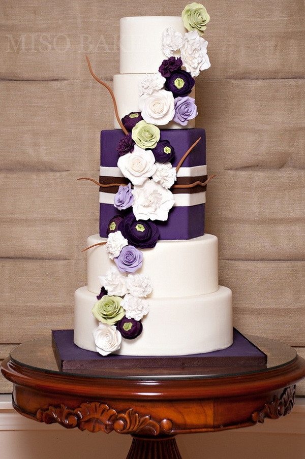 Wedding Cakes Purple Flowers
 Purple Wedding Cakes