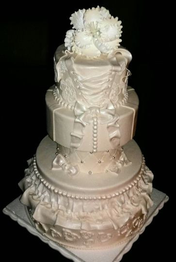 Wedding Cakes Ri
 Carina e Dolce Specialty Cakes & Cookies Wedding Cake