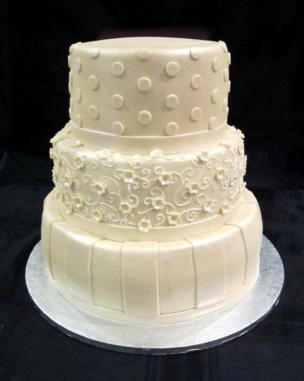 Wedding Cakes Scottsdale
 Cuteology Cakes Wedding Cake Scottsdale AZ WeddingWire