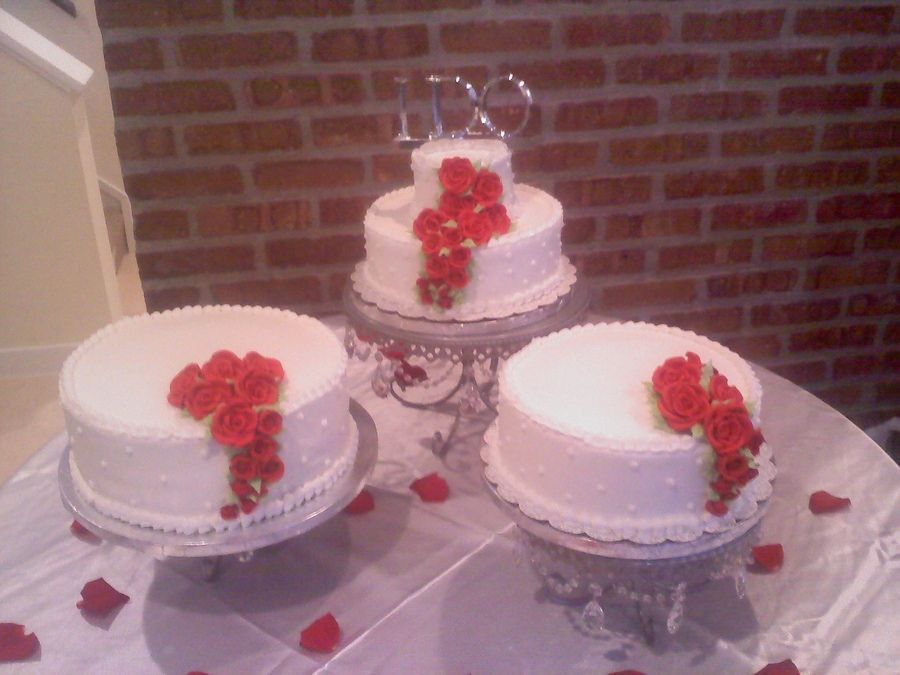 Wedding Cakes Separate Tiers
 separate wedding cakes