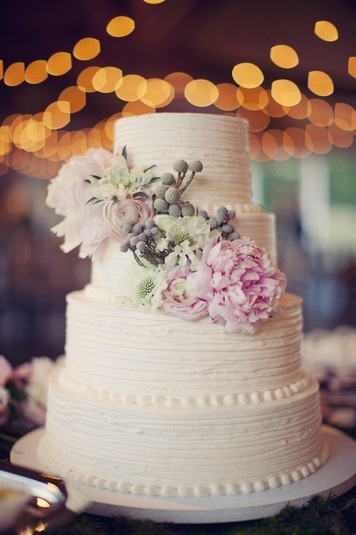 Wedding Cakes Simple
 Simple Wedding Cakes Made to Inspire MODwedding