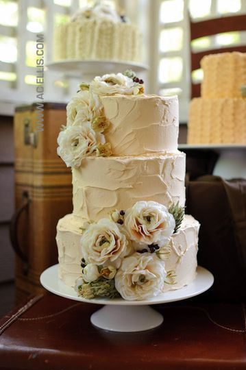 Wedding Cakes Sioux Falls
 The Cake Lady Bakery Wedding Cake Sioux Falls SD