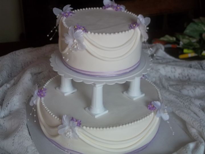 Wedding Cakes Spokane
 Laurinda s Bakery Wedding Cake Spokane WA WeddingWire