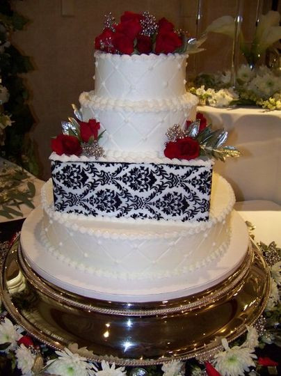 Wedding Cakes Springfield Il
 cakes by lori Wedding Cake Champaign IL WeddingWire