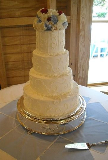 Wedding Cakes Tallahassee
 Tiki s Tasties LLC Wedding Cake Tallahassee FL